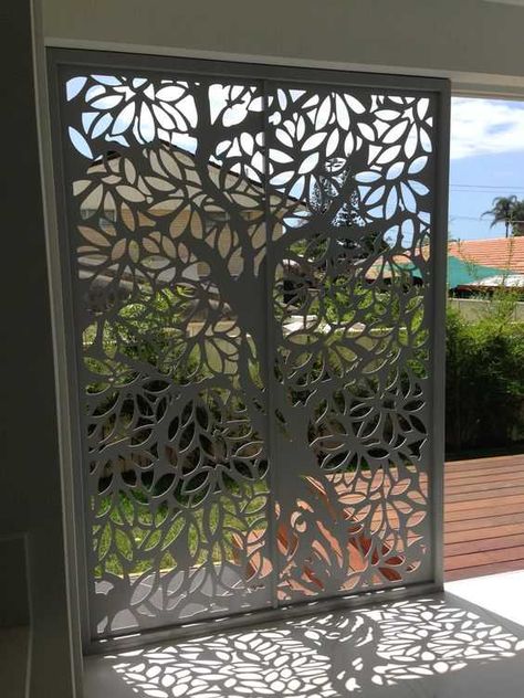 Backyard Fence Ideas Privacy, Outdoor Partition, Cheap Privacy Fence, Diy Privacy Fence, Patio Privacy Screen, Balcony Privacy, Laser Cut Screens, Privacy Fence Designs, Patio Privacy