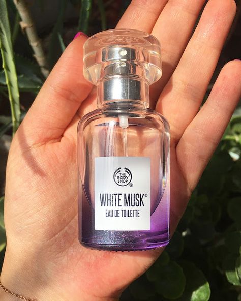 The Body Shop White Musk, White Musk Perfume, Purple Bottle, Musk Perfume, Happy Stuff, Perfume Lover, Bath And Body Care, Fashion Life, My Cup Of Tea