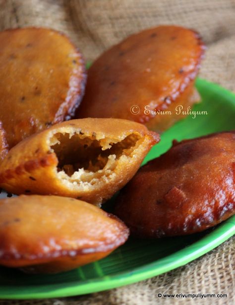 Kerala Snacks Recipes, Kerala Meals, Kerala Pictures, Food Kerala, Kerala Snacks, Kerala Cuisine, Paniyaram Recipes, Marathi Culture, Indian Dinner Recipes