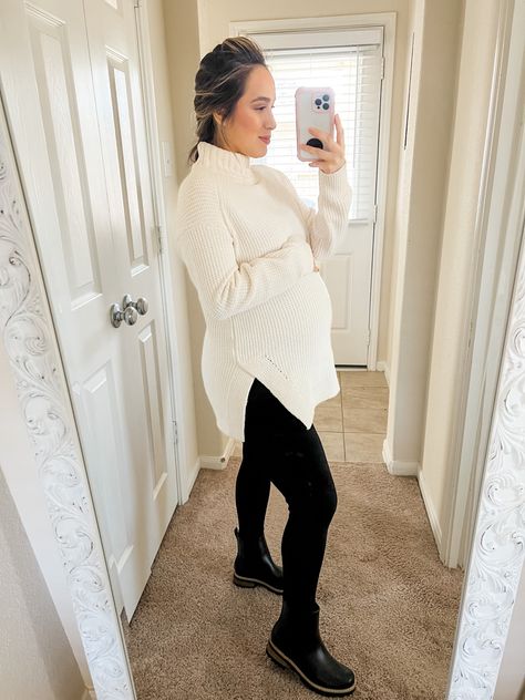 Maternity Workwear Fall, Pregnant Christmas Outfit Casual, Bump Style Winter Casual, Fall Prego Outfits, Pregnant Dinner Outfits Winter, Fall And Winter Maternity Outfits Work, Casual Chic Maternity Outfits, Teacher Maternity Outfits Winter, Maternity Fall Outfits Plus Size