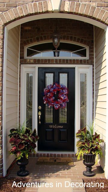 Traditional ranch style home tour in Myrtle Beach, SC Black Entry Door, Traditional Ranch Style Homes, Door With Sidelights, Entry Door With Sidelights, Decorating House, Entrance Way, Traditional Style Homes, Ranch Style Home, Victorian Decor