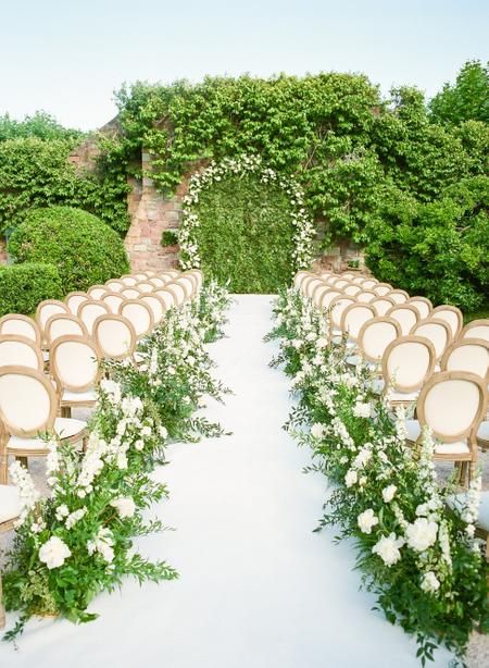 Delicate White Roses Inspired This Fairytale Wedding in the French Riviera Boda Mexicana, Bridal Guide, Wedding Venue Decorations, Wedding Ceremony Flowers, The French Riviera, Ceremony Flowers, Future Mrs, French Wedding, Wedding Vibes