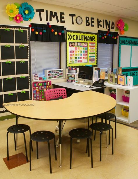 Classroom Arrangement, Classroom Tour, Classroom Makeover, Classroom Layout, 3rd Grade Classroom, 2nd Grade Classroom, Teaching Inspiration, New Classroom, First Grade Classroom