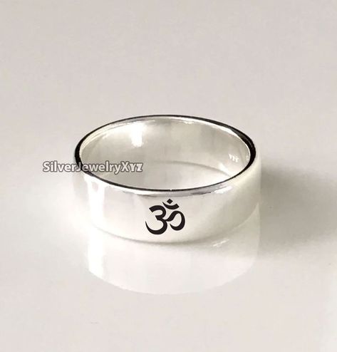 #omring #omsilverring #yogaring #religiousring #ombandring #silverring #ring #925sterlingsilver Yoga Ring, Oxidized Ring, Engraved Ring, Stylish Jewelry, Ring Band, Engraved Rings, Boho Rings, The Sound, Tibet