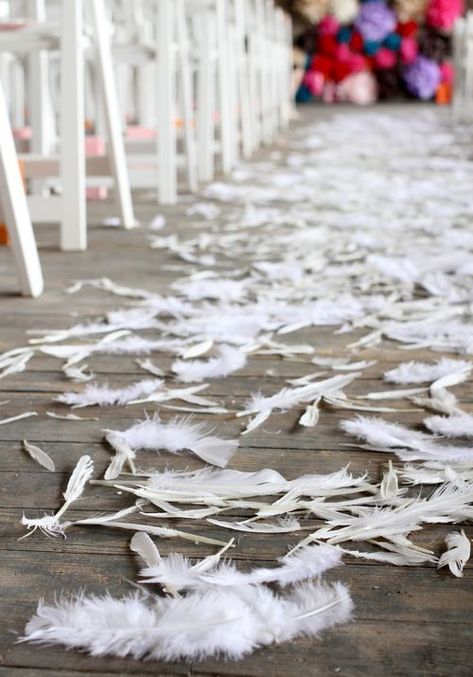 Love this idea for the aisle! Psalm 91:4 (He will cover you with his feathers. He will shelter you with his wings. His faithful promises are your armor and protection.) Wedding Aisles, Petal Toss, Psalm 91 4, Ceremony Aisle, Stile Boho Chic, Wedding Ceremony Ideas, Boda Mexicana, Feather Wedding, Aisle Runner