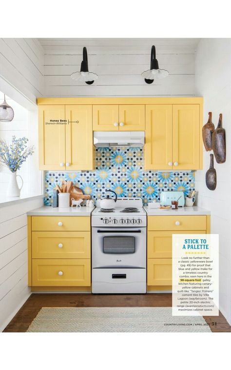 Small Kitchen Colors, Small Kitchen Decoration, Model Dapur, Yellow Cabinets, Small Kitchen Decor, Kitchen Paint Colors, Yellow Kitchen, Kitchen Trends, Tiny Kitchen