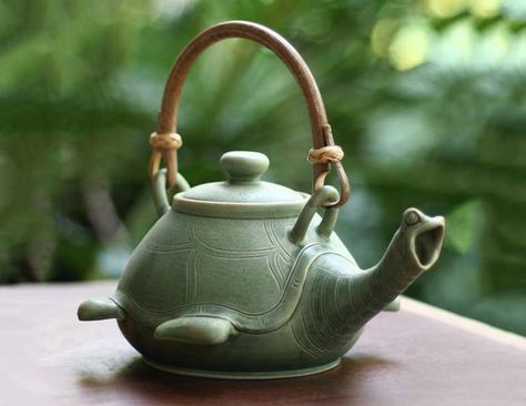 Turtle Teapot, Teapots And Cups, Tee Set, Chocolate Pots, Handcrafted Ceramics, Coffee Set, Coffee Pot, Ceramic Pottery, Ceramic Art