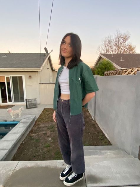 Masc Thrifted Outfits, Girly Masc Outfits, Fem And Masc Outfit, Feminine Tomboy Aesthetic, Masc Outfit Ideas For Women, Indie Lesbian Outfits, Masc Women Outfits Casual, Gay Bar Outfit Women, Bi Girl Outfit