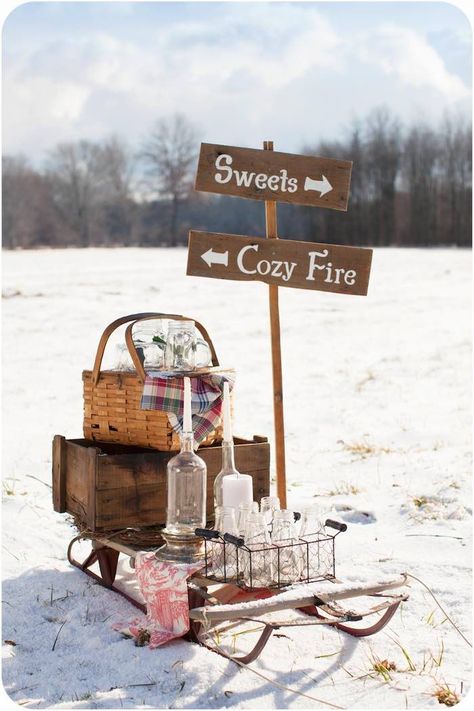 Rustic Winter Wonderland Outdoor Party via KARA'S PARTY IDEAS KarasPartyIdeas.com Cake, printables, faovrs, desserts, banners, and more! #winterwonderlandparty #winterwonderland #winterparty #rusticwinter #rusticpartydecor (16) Schnee Party, Sledding Party, Ideas Birthday Party, Outdoor Ice Skating, Winter Entertaining, Ice Skating Party, Winter Picnic, Apres Ski Party, Rustic Winter Wedding