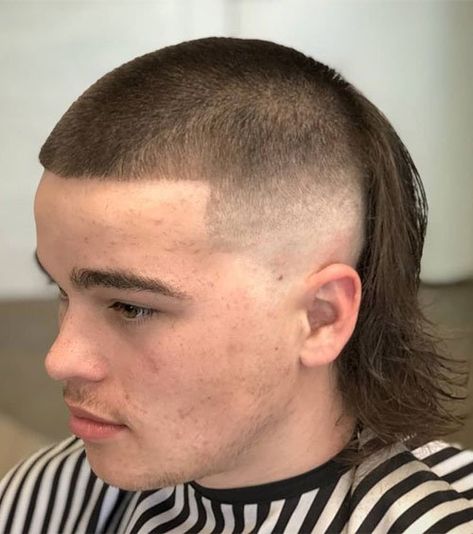 13 Badass Skullet Haircuts for Men in 2021 - The Trend Spotter Mullet Boy, Graphic Eyes, Mullet Haircut, Modern Haircuts, Bright Blonde, Front Hair Styles, Bleach Blonde, Shaved Head, Mullet Hairstyle