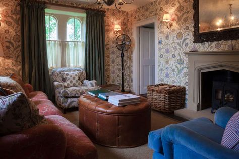 Hotel Bedrooms, Babington House, Bunk Room, Cottage Interiors, House Interiors, Soho House, Bedroom Hotel, Bath House, Double Bedroom