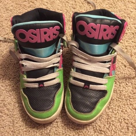 Black Forces, Black Force, Osiris Shoes, 2010s Fashion, Scene Emo, Style Savvy, White People, Unique Shoes, Shoe Closet