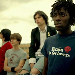 Indie Scene, Bloc Party, Party Fotos, Band Pictures, Music Radio, Indie Pop, Band Photos, Block Party, Last Fm