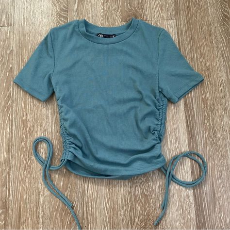 Brand New With Tags Teal Colored Crop Top From Zara With Adjustable Sides And Ribbed Texture In Size Small Zara Clothing, Zara Top, White Halter Crop Top, Pink Tube Top, Beige Crop Tops, Teal Shirt, Turtle Neck Crop Top, Zara Crop Top, Teal Top