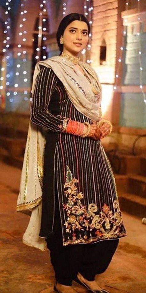 Nimrat Khaira Suits, Bridal Suits Punjabi, Simple Indian Suits, Customised Clothes, Punjabi Suits Party Wear, Patiala Suit Designs, Punjabi Suits Designer Boutique, Embroidery Suits Punjabi, Salwar Suits Party Wear