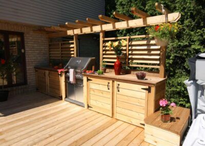 Outdoor BBQ Enclosure | Privacy Deck Railing | FLEXfence Bbq Enclosure, Deck Benches, Grilling Area, Small Outdoor Kitchens, White Pergola, Deck Privacy, Outdoor Kitchen Bars, Patio Pergola, Grill Area