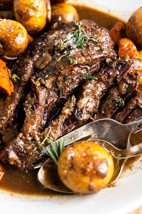 Crockpot Recipes With Venison, Slow Cooked Venison, Slow Cooker Bison Roast, Mississippi Venison Roast Crockpot, Roast Elk Recipes, Deer Pot Roast, Deer Roast In Crockpot, Crockpot Deer Stew, Best Deer Roast Recipe