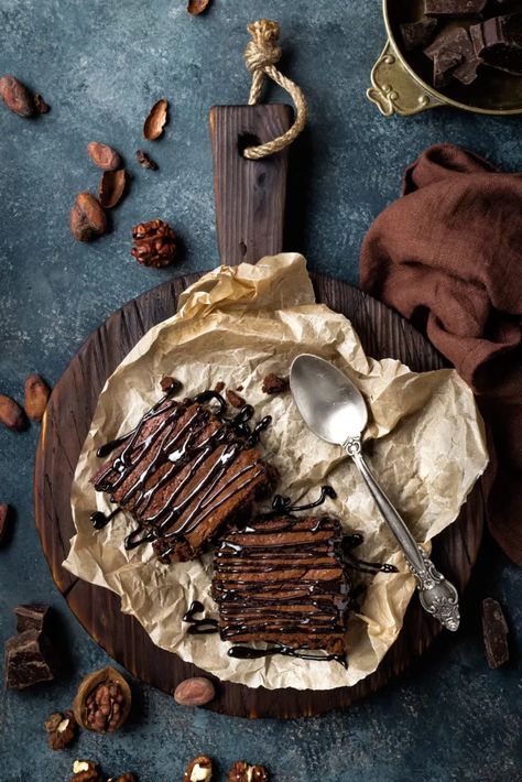 Holidays | Tasty Catering Brownies Decorados, Food Photography Dessert, Chocolate Brownie Cake, Food Flatlay, Best Chocolate Desserts, Dark Food Photography, Dark Food, Dessert Photography, Food Photography Tips