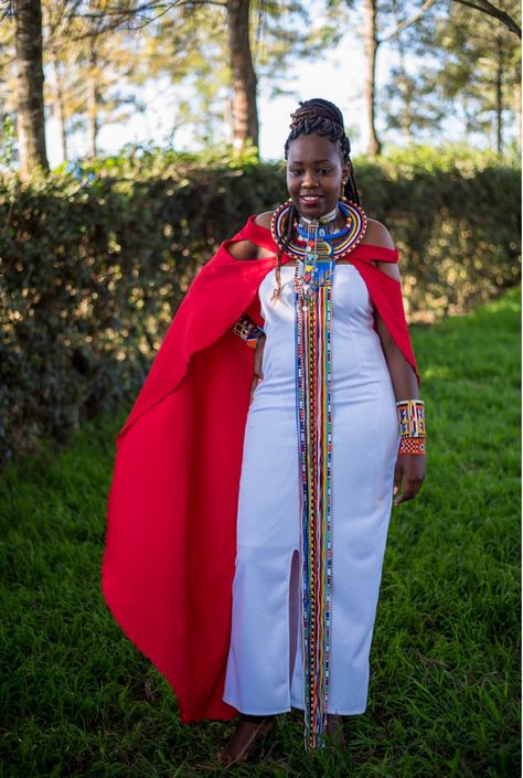 Maasai Dress Designs For Ladies, Masai Dress Designs, Masaai Attire, Maasai Dress Designs, Kenyan Outfits, African Exhibition, Maasai Dress, Zulu Traditional Attire, African Traditional Wear