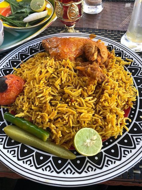 Dubai food: 13 essential dishes to try - Tripadvisor Uae Food, Arab Food, Simple Family Meals, Sweet Dumplings, Dubai Food, Budget Family Meals, Dubai Aesthetic, Dream Land, International Food