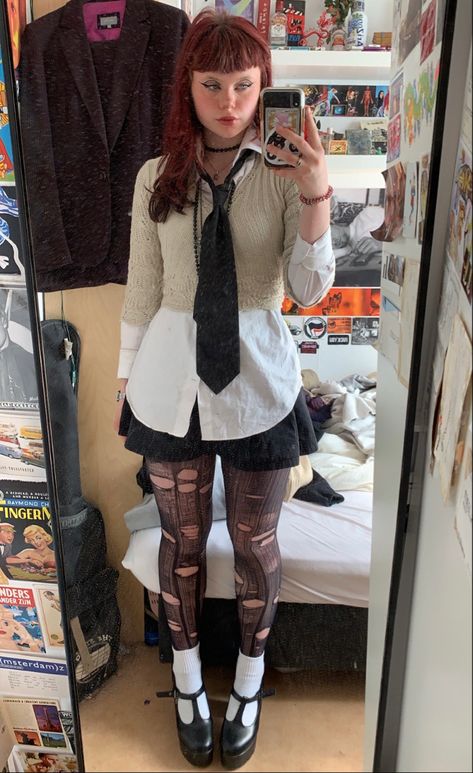 Alt Button Up Shirt Outfit, First Day Of School Outfit Alt, Ripped Tights Outfit, Miku Concert, Midsize Fits, Fashion Dreamer, Zombie Clothes, Ripped Tights, Grad Outfits