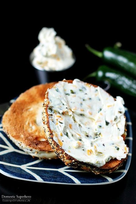 Jalapeno Cheddar Cream Cheese - cream cheese packed full of roasted jalapenos and extra sharp cheddar cheese - delicious! Jalapeño Cream Cheese Appetizer, Jalepeno Dip Cream Cheese Cold, Jalapeno Cheddar Dip Cold, Bagel Spread Recipes, Sourdough Cheddar Jalepeno, Bagel Spread, Cream Cheese Spread Recipes, Flavored Cream Cheeses, Cream Cheese Corn