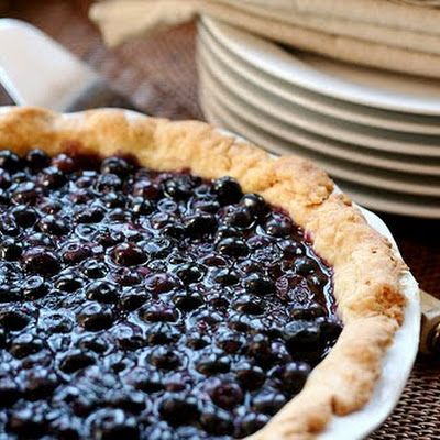 Open-face Blueberry Pie @keyingredient #pie Sour Cherry Pie Recipe, Kitchen Sink Recipes, Sour Cherry Pie, Blueberry Pie Recipe, Fresh Blueberry Pie, Pillsbury Pie Crust, Cherry Pie Recipe, Bbq Menu, Cherry Filling