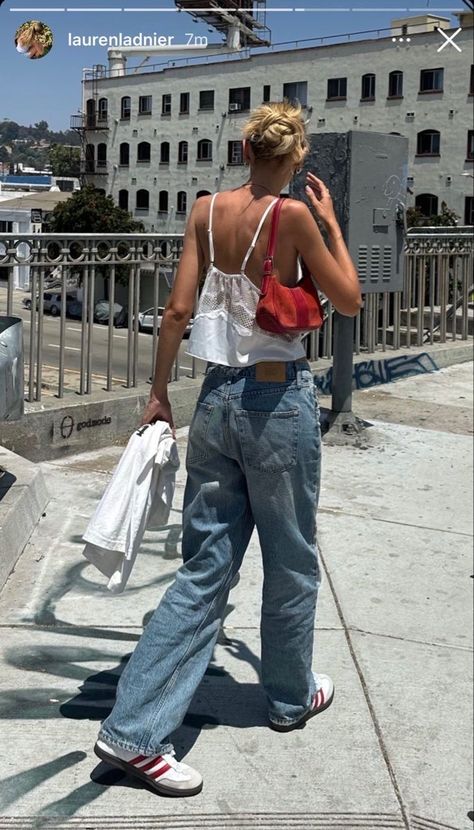 Nyc Fits Aesthetic, London Summer Fits, London Summer Outfit Ideas, Costal Outfits Casual, Germany Outfits Summer, Clean Girl Aesthetic Outfits Summer, Samba Summer Outfit, Euro Summer Outfits, Clean Girl Summer Outfits