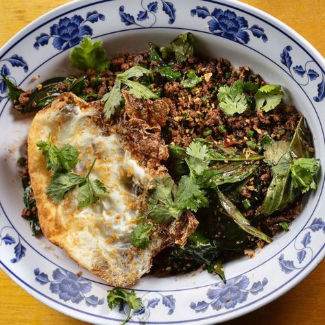 Chef Leah Cohen: 'Staying true to who I am really set me apart' Loc Lac Beef Cambodian, Long Bean, Kaffir Lime Leaves, Kaffir Lime, Thai Basil, Easy Eat, Cooking Games, Homemade Beef, Oyster Sauce