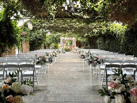 Winter Wedding In Greenhouse, Madison Greenhouse Wedding, Fairy Tale Garden, Greenhouse Venue, Greenhouse Home, Venue Lighting, Unique Event Venues, Dream Venue, Greenhouse Wedding