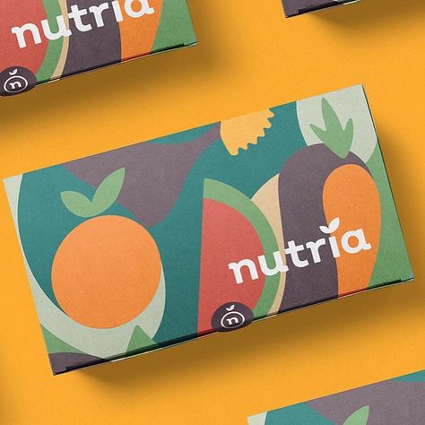 Desain Merek, Fruit Logo, Fruit Packaging, Food Logo Design, Typographic Logo, Food Packaging Design, Packing Design, Creative Packaging, Packaging Design Inspiration