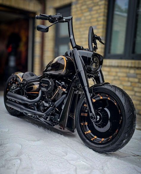 Road King Harley Davidson, Softail Bobber, Мотоциклы Harley Davidson, Harley Fatboy, Harley Davidson Cvo, Chopper Bobber, Motorcycle Ride, Harley Davidson Fatboy, Classic Harley Davidson