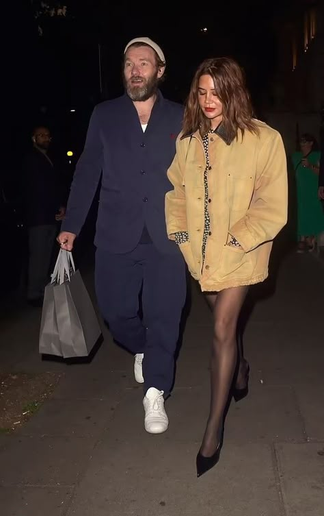 Joel Edgerton and Christine Centenera Christine Centenera Style, Christine Centenera, Joel Edgerton, Style Muse, Street Style Trends, Cute Winter Outfits, Celebrity Street Style, Cute Fall Outfits, Fashion Couple