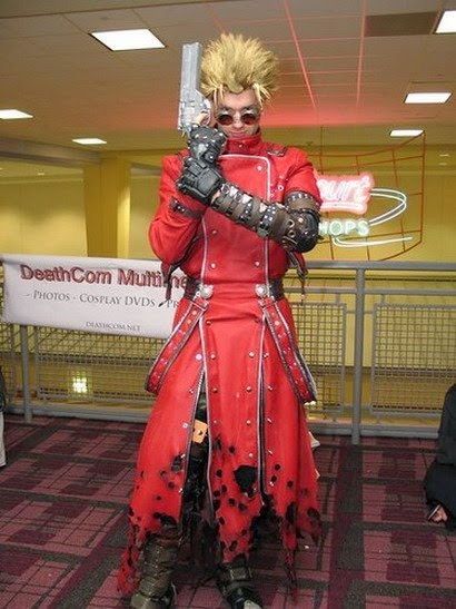 Vash the Stampede Mens Cosplay Ideas, Vash Cosplay, Trigun Cosplay, Vash Trigun, Trigun Vash, Cool Cosplay, Vash The Stampede, Awesome Cosplay, Epic Cosplay