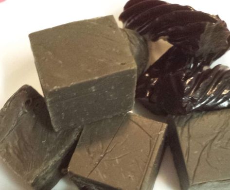 Licorice fudge by Jodie_Thermocreating on www.recipecommunity.com.au Homemade Licorice, Keto Black Licorice Recipe, Recipes Using Black Licorice, Homemade Liquorice, Liquorice Recipes, Black Licorice Candy, Christmas Food Treats, Black Licorice, Sweet Drinks