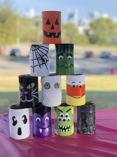 Halloween Can Decorations, Halloween Tin Can Crafts, Easy Halloween Crafts For Kids Classroom, Halloween Kita, Halloween Carnival Games, Fun Halloween Party Games, Halloween Party Activities, Fun Halloween Crafts, Halloween Games For Kids