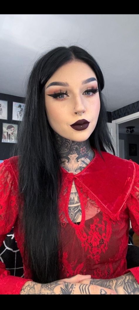 Brianna Todd Fallenmoon13, Colored Eyebrows, Retro Makeup Looks, Baddie Hair, Metal Chicks, Witch Makeup, Retro Makeup, Midsize Outfits, Goth Beauty