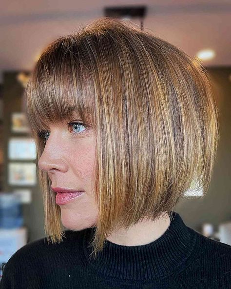 Bobs With Bangs For Fine Hair, Bob Hair Styles With Bangs, Angled Bob Haircuts With Bangs, Layered Bob With Fringe, Layered Bobs With Bangs, A Line Bob With Bangs, Short Layered Haircuts For Women, Bob Fringe, Mum Hair