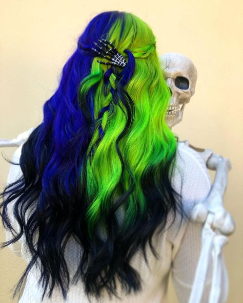 🎨HAIR & MAKEUP ARTIST✨ on Instagram: “💀This RADIOACTIVE SPOOKY hair is everything! ☢️ Obsessed with @brkn_ws6 new look! This hair is black light reactive. We added extensions…” Split Hair Dye, Hair Is Everything, Spooky Hair, Split Dye, Split Dyed Hair, Cast A Spell, Halloween Hair, Hair And Makeup Artist, Hair Inspo Color