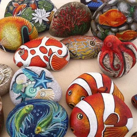 100+ Best Painted Rocks ( 2023 Photos ) | Decor Home Ideas Art Pierre, Shell Crafts Diy, Painted Rocks Craft, Painted Rocks Diy, Rock Painting Ideas Easy, Rock Painting Patterns, Paint Rock, Rock Painting Designs, Stone Crafts