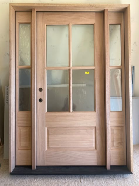 White Oak Exterior Door, Cabin Front Door Ideas, White Oak Front Door Exterior, Exterior Front Door Ideas Entrance, Thermatru Front Door, White Oak Front Door, Backdoor Entry, White Oak Front Doors, Craftsman Style Front Doors