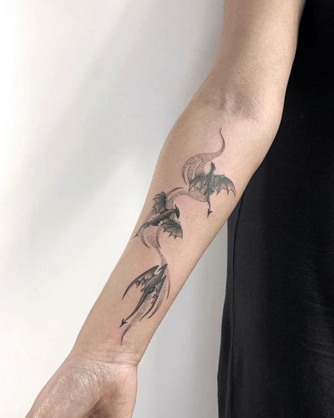 Dragon Tattoo In Hand, Top Of Arm Tattoos For Women, Baby Dragon Tattoo, Dragon Forearm Tattoo, Best Dragon Tattoos, Wyvern Tattoo, Dragon Tattoo Forearm, Small Dragon Tattoos, Fiery Dragon