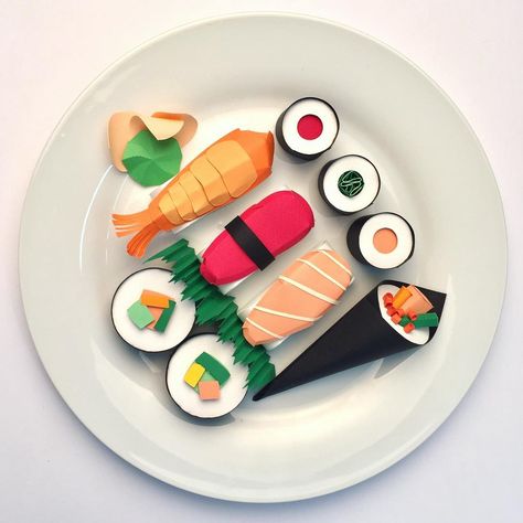 MLB on Instagram: “Testing the #papersushi 🍣😋 #papercraft #paperfood #temaki #papermodel #paperart #papercut #sushiart #sushi #maki” Paper Sushi Craft, Paper Food Crafts, Sushi Paper Craft, Paper Sushi, Miniture Food, Diy Sushi, Paper Art Design, Diy Crafts Bookmarks, Paper Food