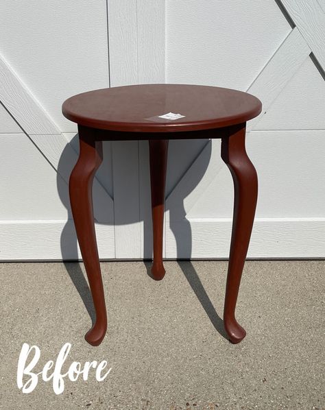 Small Side Table Makeover, Round End Table Makeover, Side Table Makeover Ideas, Painted Side Table Ideas, Side Table Redo, Drop Leaf Side Table, Table Redo, Side Table Makeover, Painted Side Tables