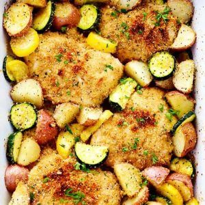 One Pan Crispy Parmesan Garlic Chicken with Vegetables - The Recipe Critic Crispy Parmesan Garlic Chicken, Parmesan Garlic Chicken, Vegetable Recipes Dinner, Chicken With Vegetables, Juicy Baked Chicken, The Recipe Critic, Recipe Critic, Pan Recipes, One Pan Meals