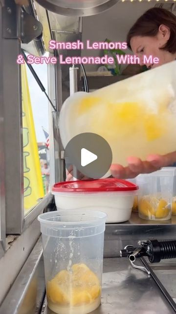 Lemonade Food Truck Ideas, Kid Lemonade Stand, Lemonade Truck Ideas, Lemonade Business Ideas, Lemonade Food Truck, Lemonade Stand Ideas Business, Lemonade Stand Aesthetic, Lemonade Trailer, Lemonade Truck