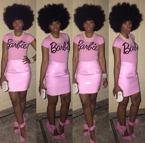 AFRO BARBIE Barbie Costumes, Heels With Bows, Barbie Shirt, Barbie Halloween Costume, Bows Pink, Barbie Halloween, Barbie Birthday Party, Barbie Costume, Skirt Heels