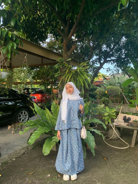 Hari Raya Outfit Ideas, Raya Pose Ideas, Raya Outfit Ideas, Hari Raya Outfit, Raya Pose, Ootd Picnic, Raya Ootd, Ootd Raya, Raya Outfit