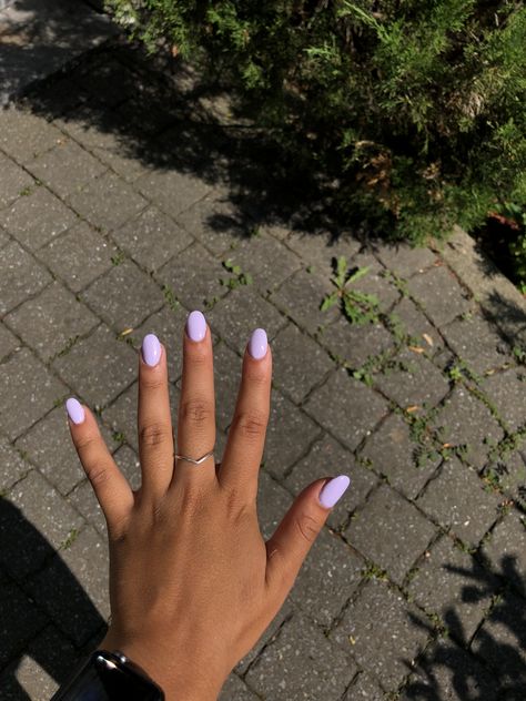 Prom Nails For Lavender Dress, Lavender Short Acrylic Nails, Nail Inspo Light Purple, Nail Ideas For Purple Dress, Nails To Go With Purple Prom Dress, Nails To Go With Purple Dress, Light Purple Almond French Tip Nails, Light Blue And Lilac Nails, Nails With Purple Dress