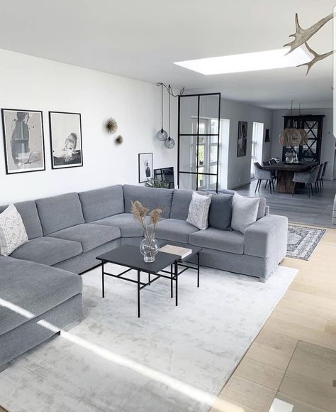 Gray Living Room Design, Minimalist Living Room Decor, Classy Living Room, Living Room Decor Gray, Latest Living Room Designs, Apartment Living Room Design, Living Room Design Inspiration, Living Room Sofa Design, Living Room Decor Cozy